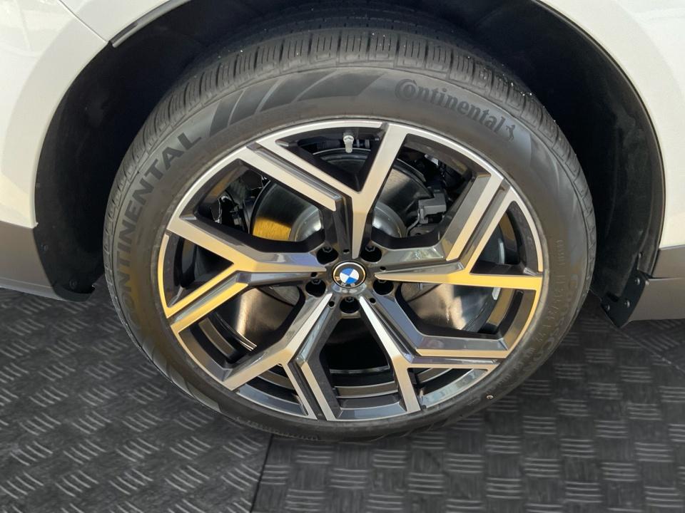 2027 BMW X5 40 xDrive