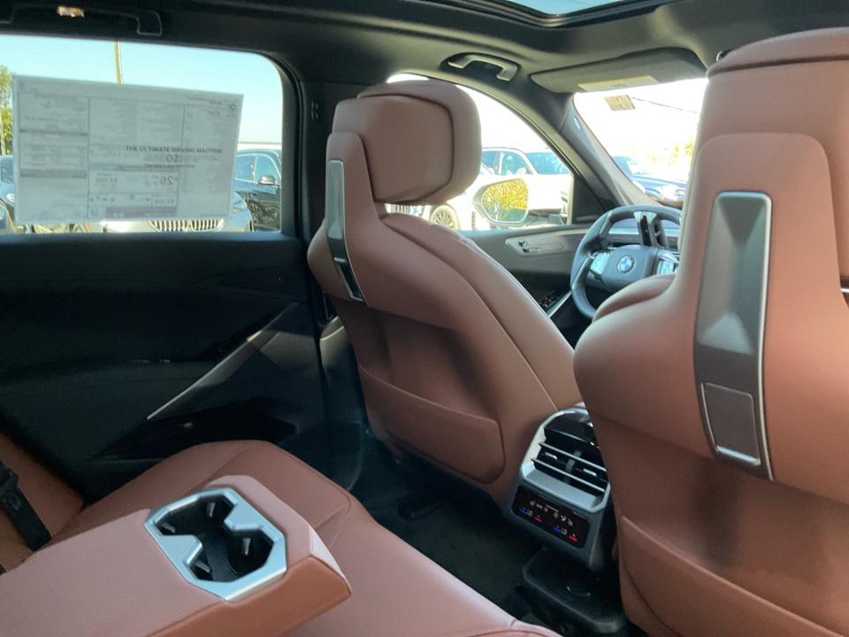 2027 BMW X5 40 xDrive