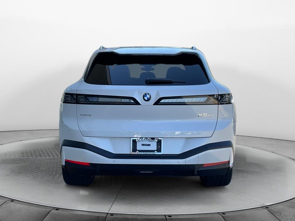 2027 BMW X5 40 xDrive