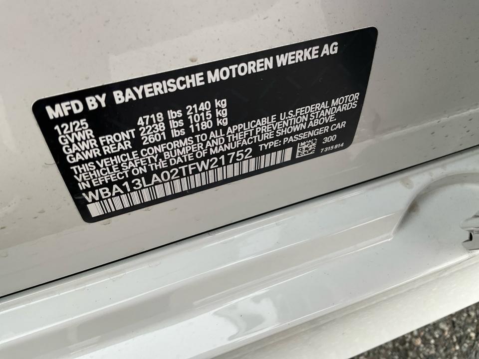 2026 BMW 330i 330i