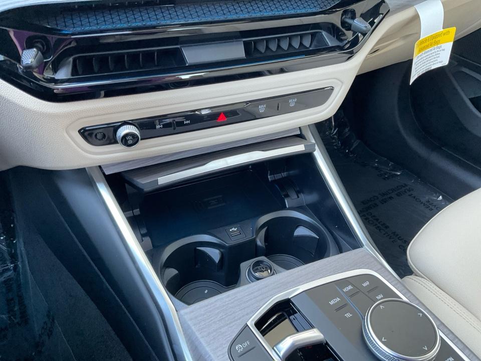 2026 BMW 330i 330i