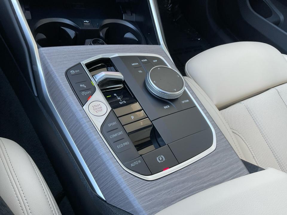 2026 BMW 330i 330i
