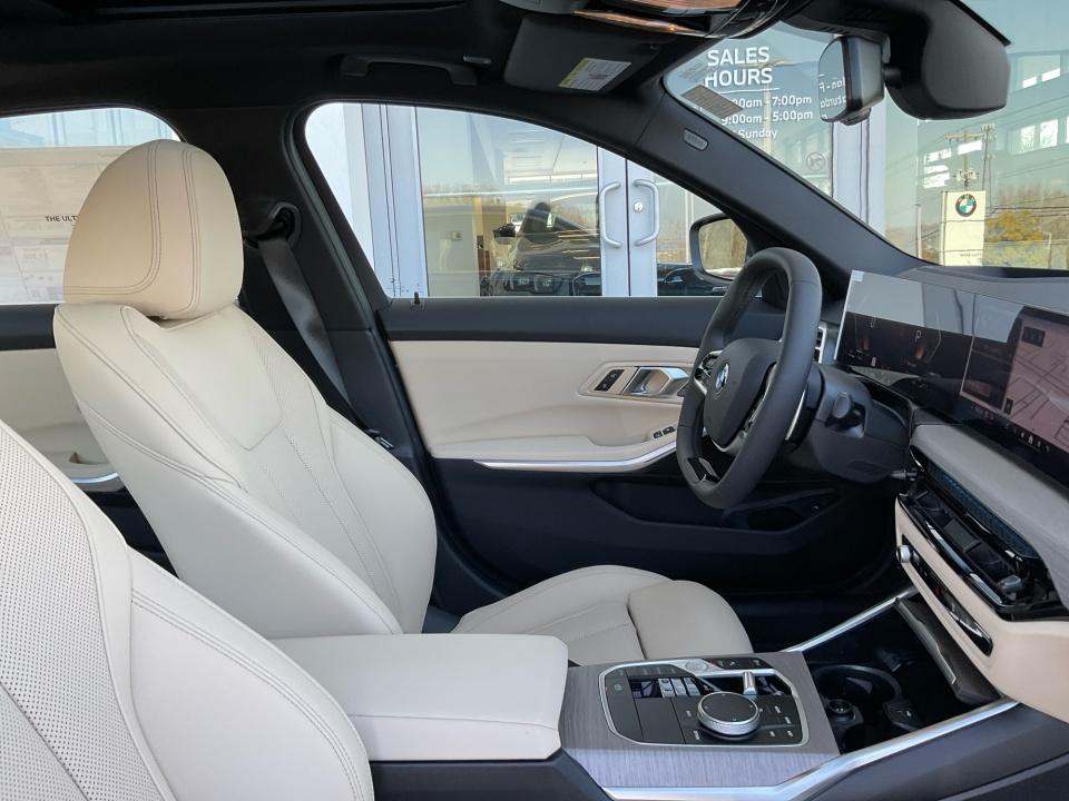 2026 BMW 330i 330i