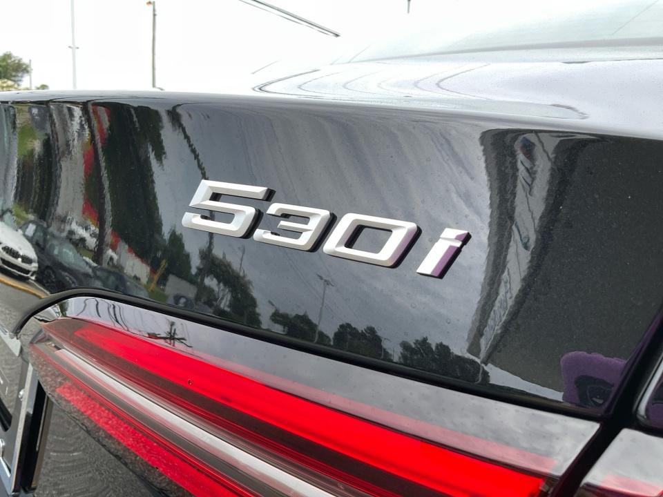2027 BMW 530i 530i xDrive