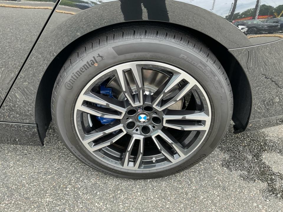 2027 BMW 530i 530i xDrive