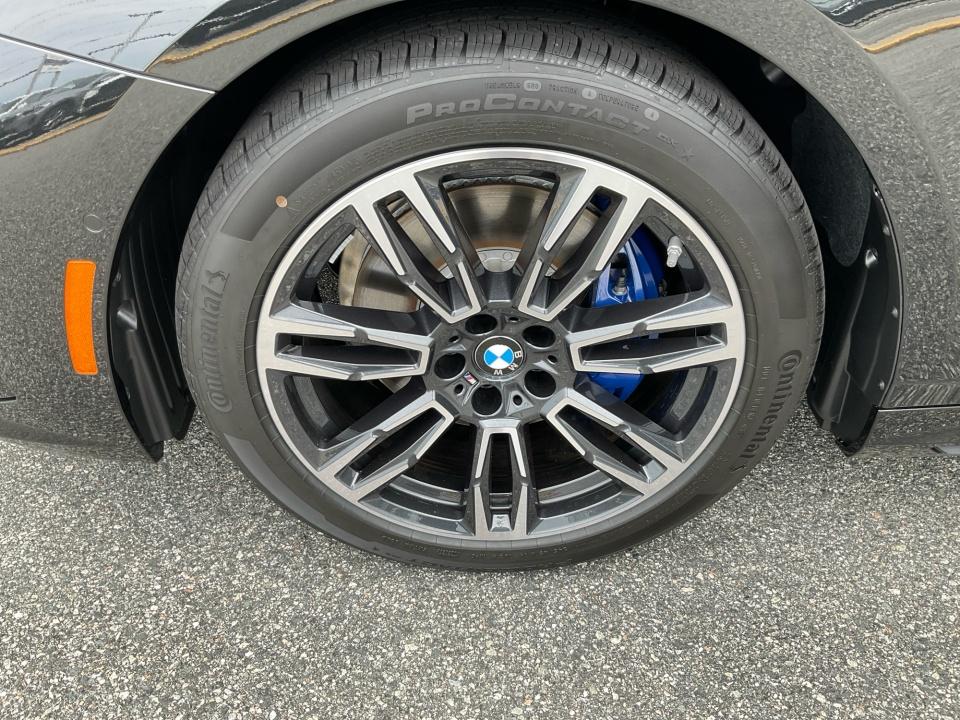 2027 BMW 530i 530i xDrive