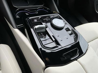 2027 BMW 530i 530i xDrive