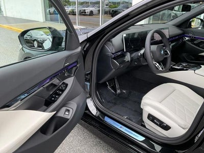 2027 BMW 530i 530i xDrive