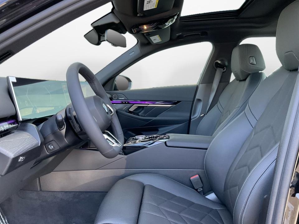 2027 BMW 530i 530i xDrive