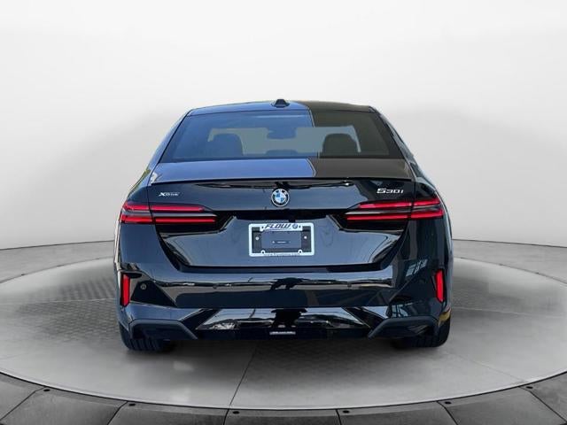 2027 BMW 530i 530i xDrive