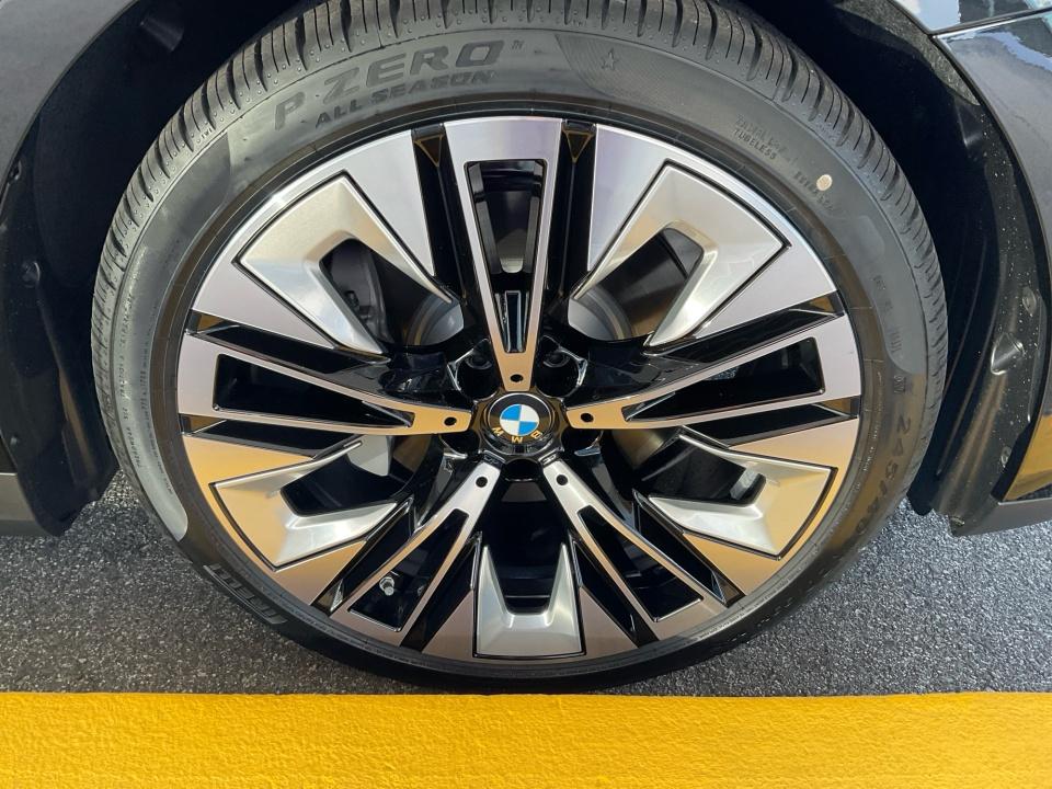 2026 BMW 530i 530i xDrive