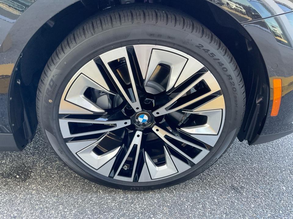 2027 BMW 5 Series 530i xDrive
