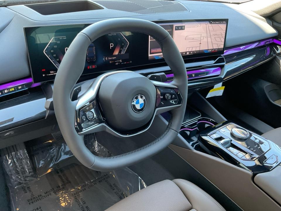 2027 BMW 530i 530i xDrive