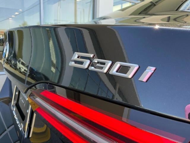 2027 BMW 530i 530i xDrive