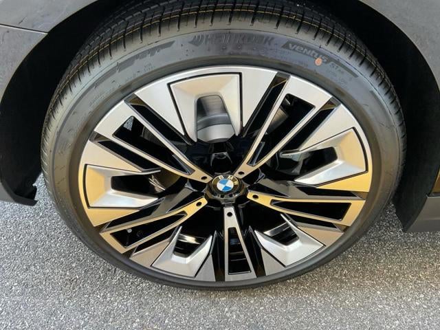 2027 BMW 530i 530i xDrive