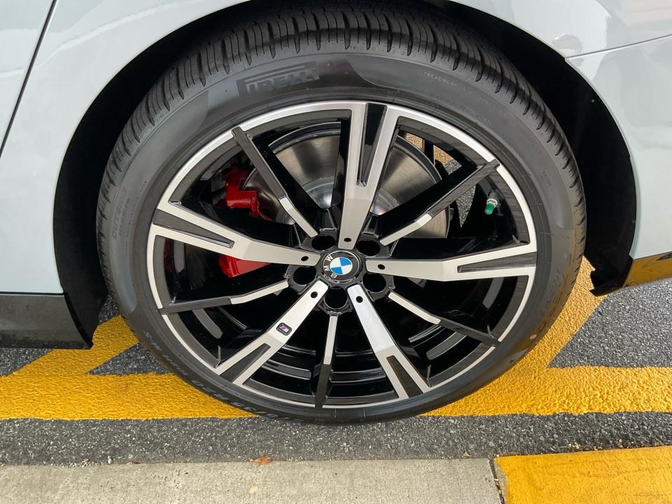 2027 BMW 530i 530i xDrive