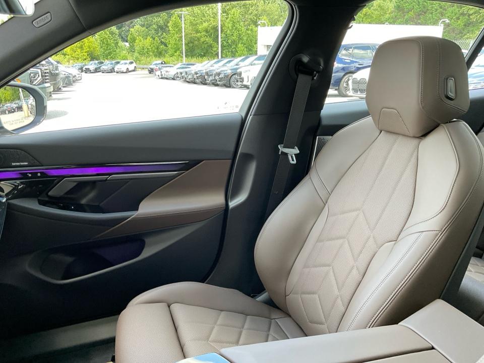 2027 BMW 530i 530i xDrive