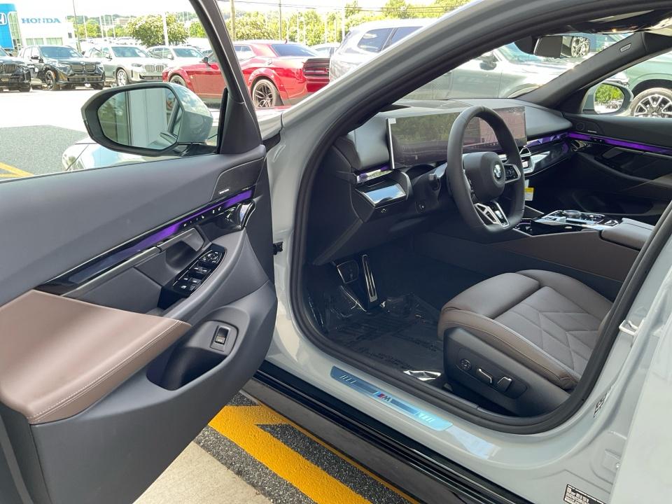 2027 BMW 530i 530i xDrive
