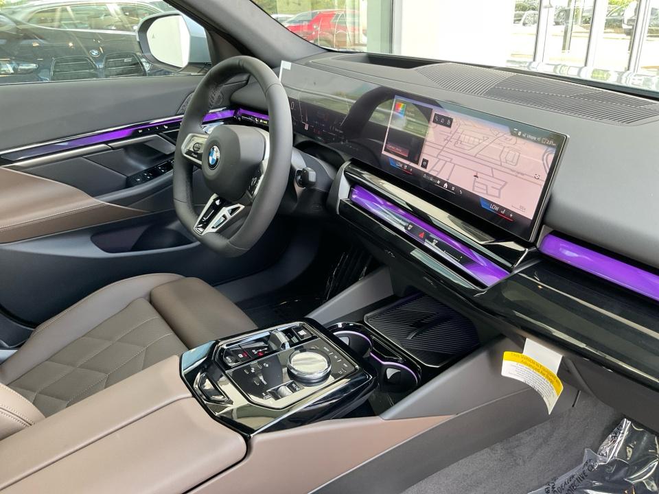 2027 BMW 530i 530i xDrive