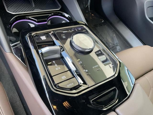 2027 BMW 530i 530i xDrive