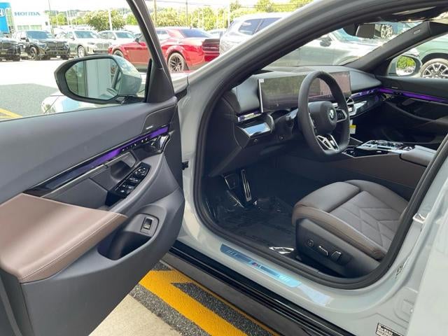 2027 BMW 530i 530i xDrive