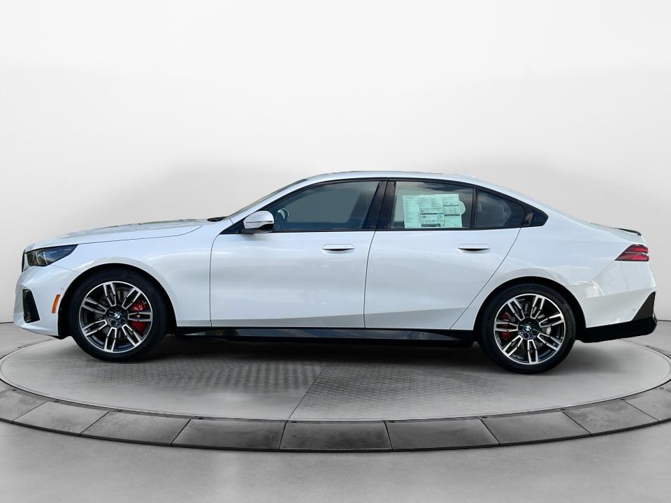 2027 BMW 540i 540i xDrive