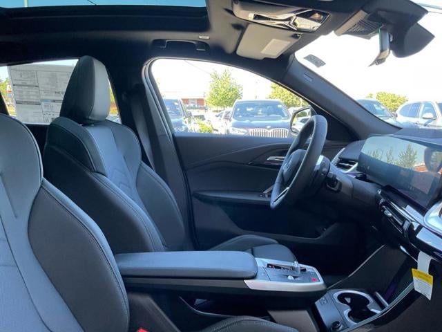 2027 BMW X2 xDrive28i