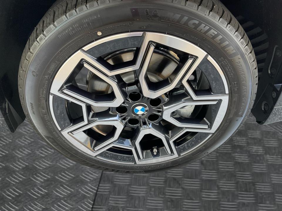 2027 BMW X1 Base