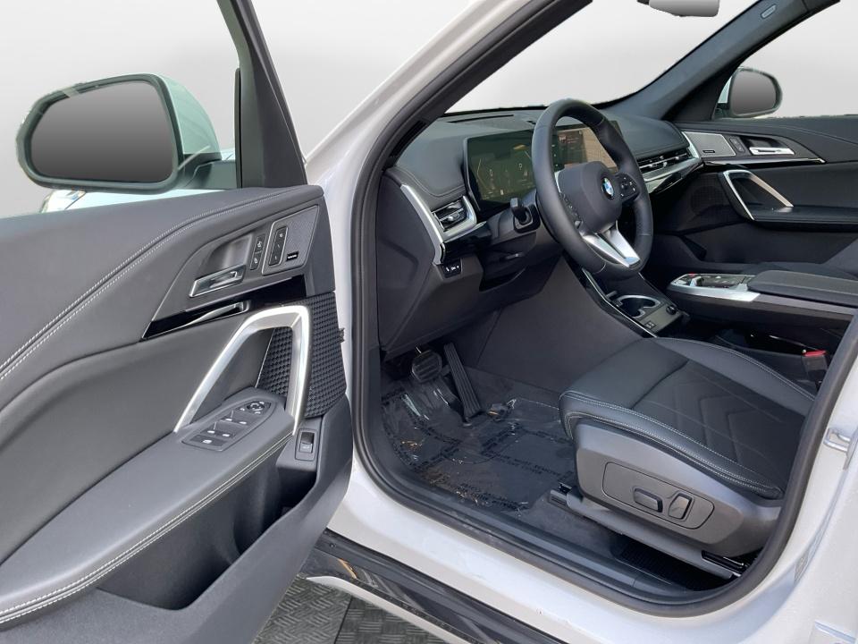 2027 BMW X1 Base