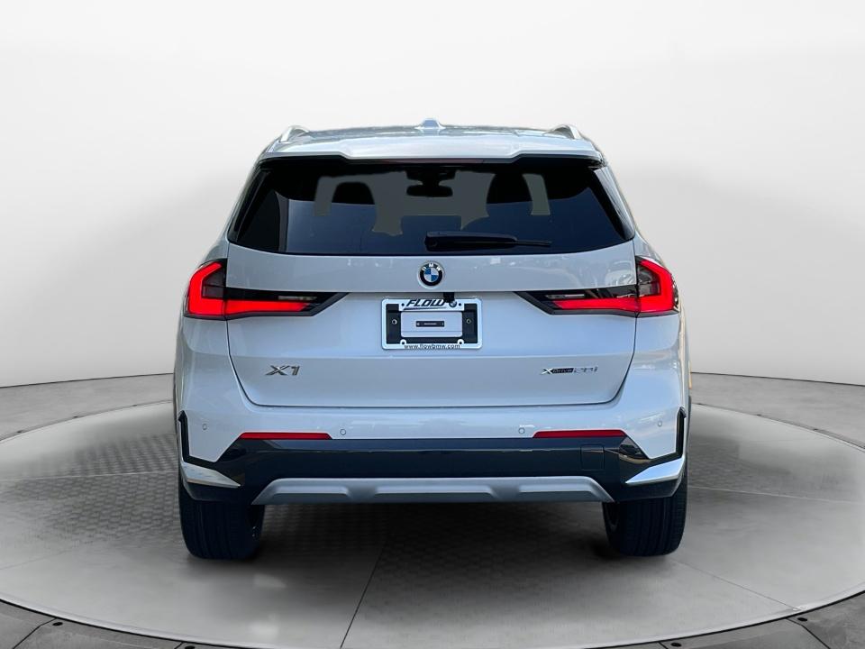 2027 BMW X1 Base