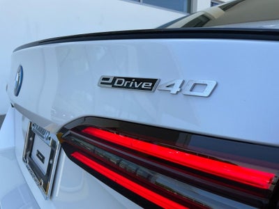 2027 BMW i5 eDrive40
