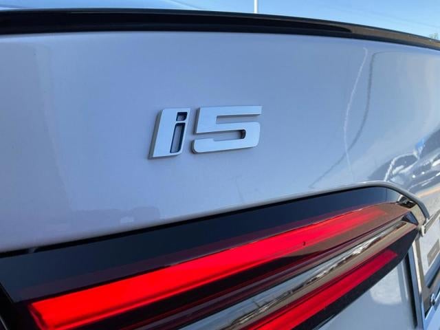 2027 BMW i5 eDrive40
