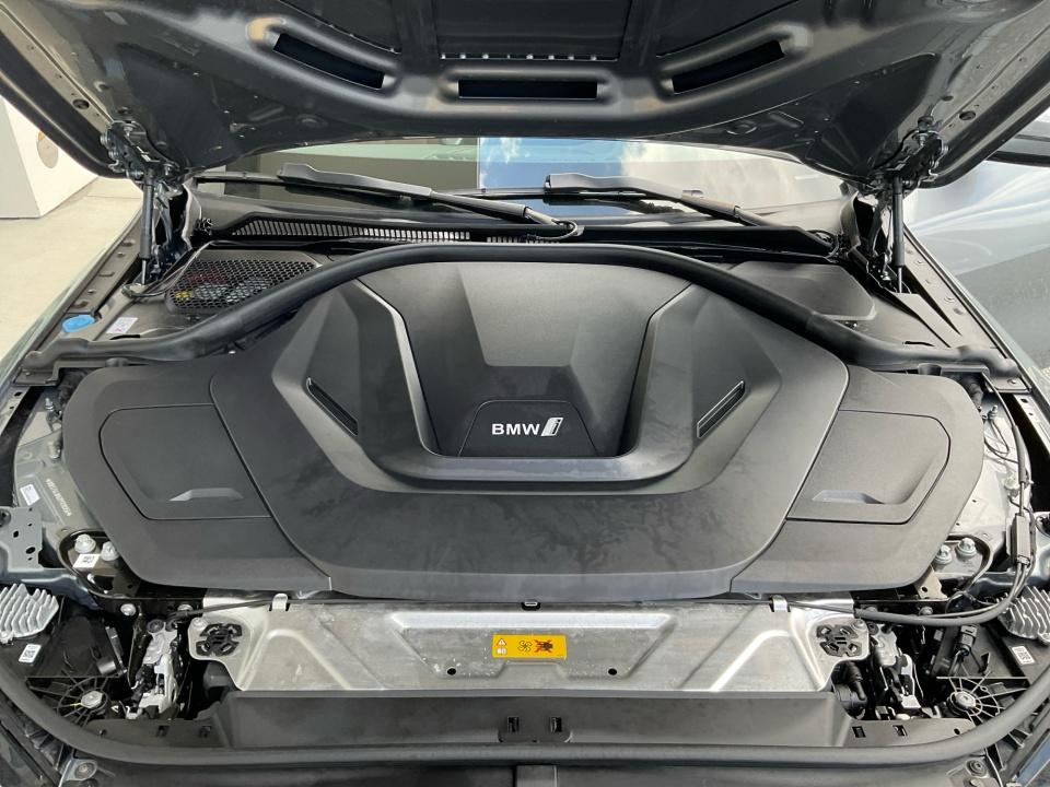 2023 BMW i4 eDrive40