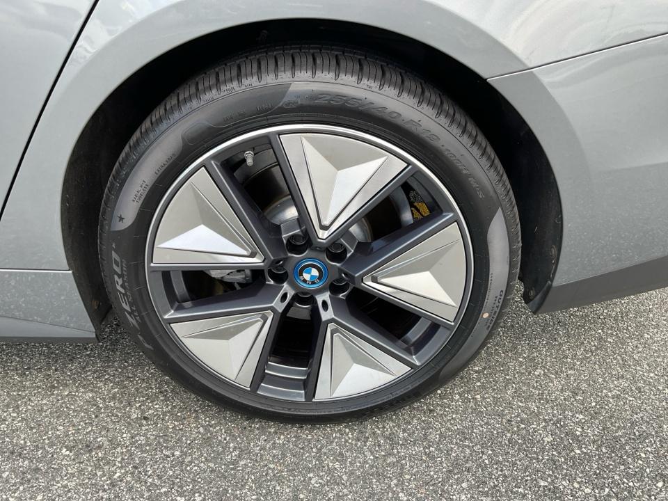 2023 BMW i4 eDrive40