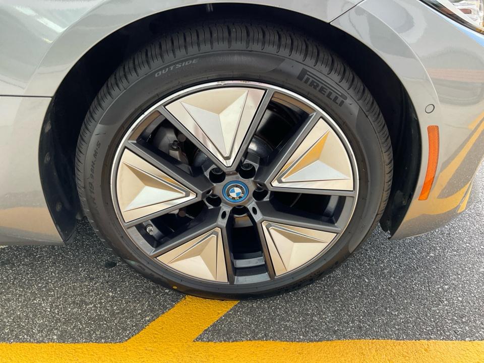 2023 BMW i4 eDrive40