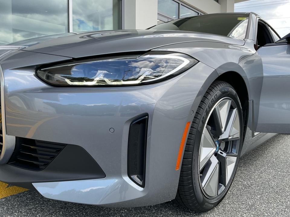 2023 BMW i4 eDrive40