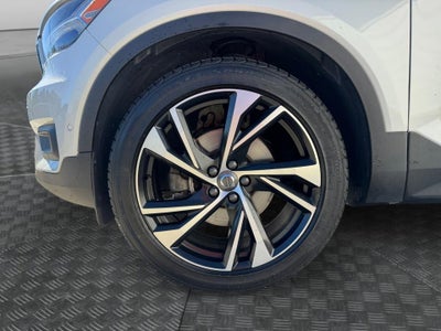 2019 Volvo XC40 R-Design