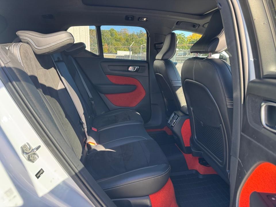 2019 Volvo XC40 R-Design