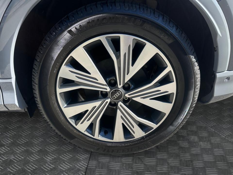 2024 Audi Q4 e-tron Premium Plus