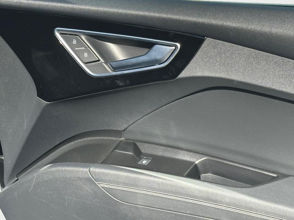 2024 Audi Q4 e-tron Premium Plus