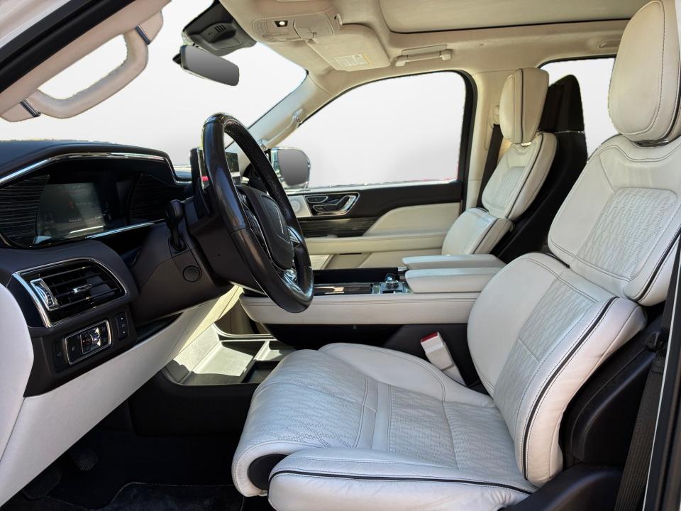 2023 Lincoln Navigator Black Label